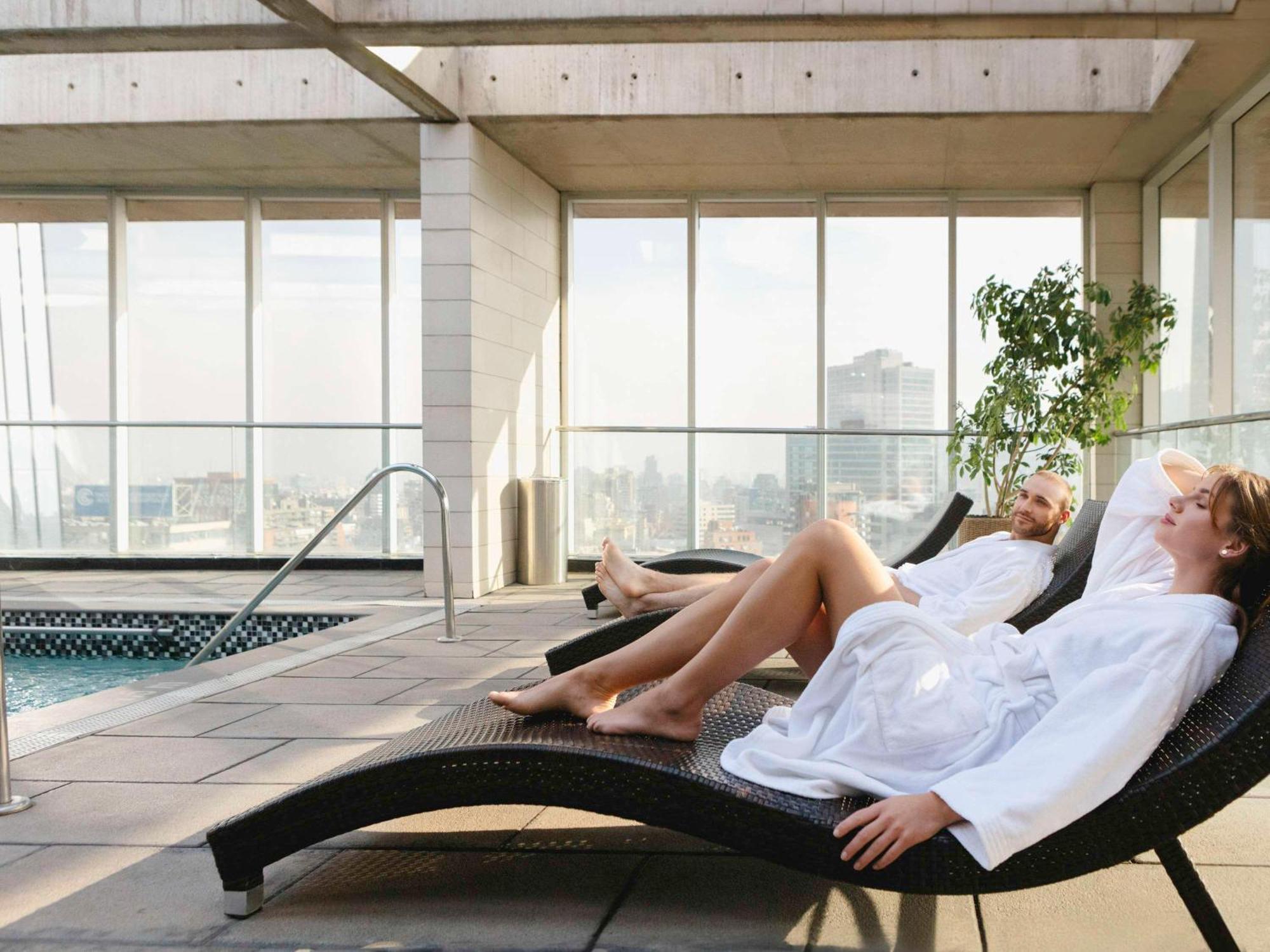 Pullman Santiago El Bosque Hotell Eksteriør bilde The Spa at The Westin